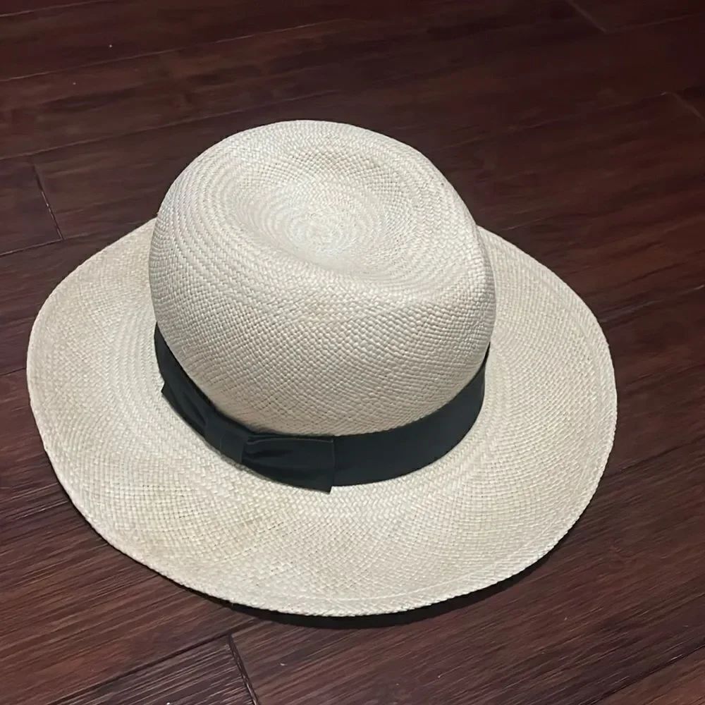 Cream Hat with Black Trim - Like New Fedora Hat - Excellent Condition